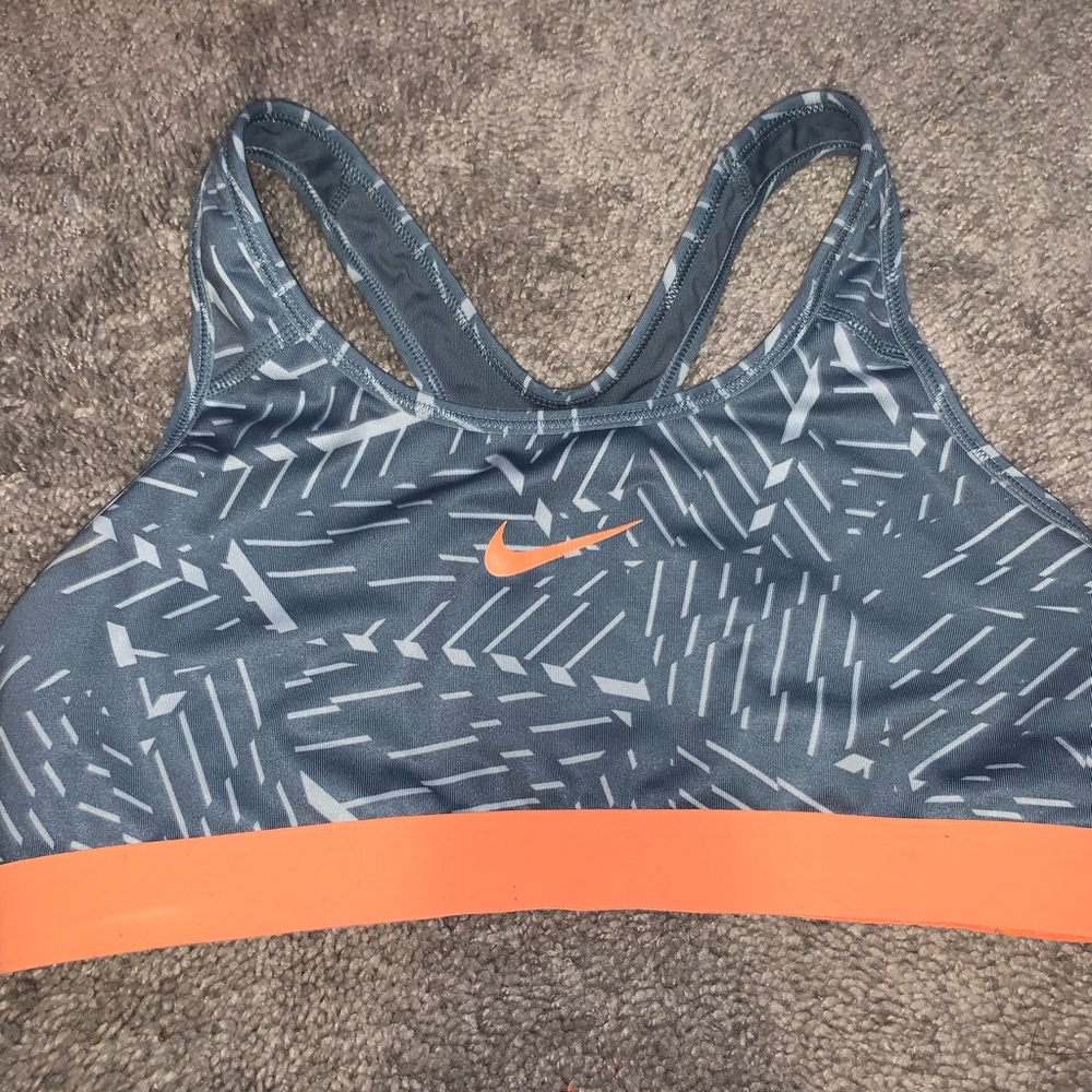 nike sports bra